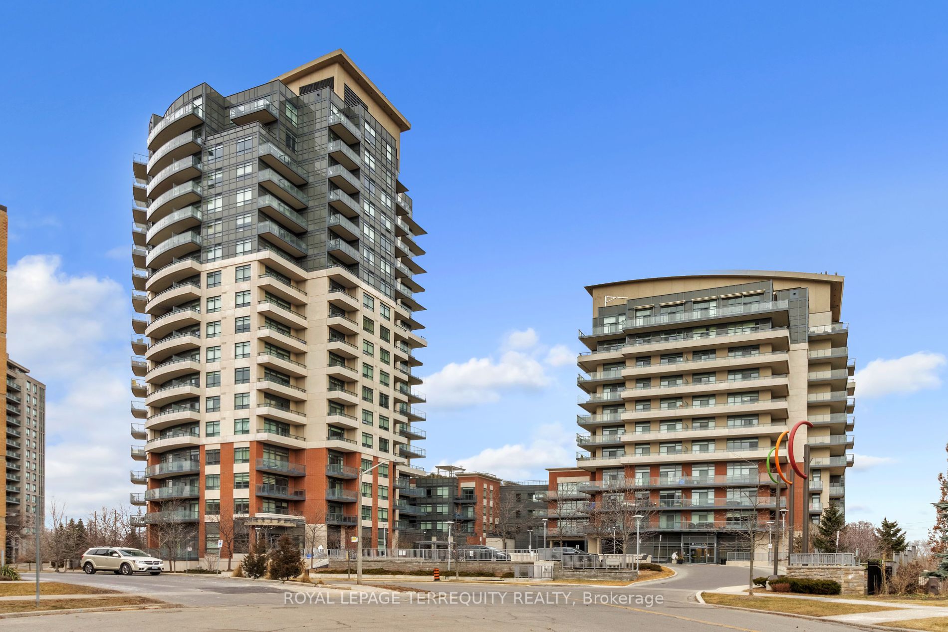 35 Fontenay Crt, #405