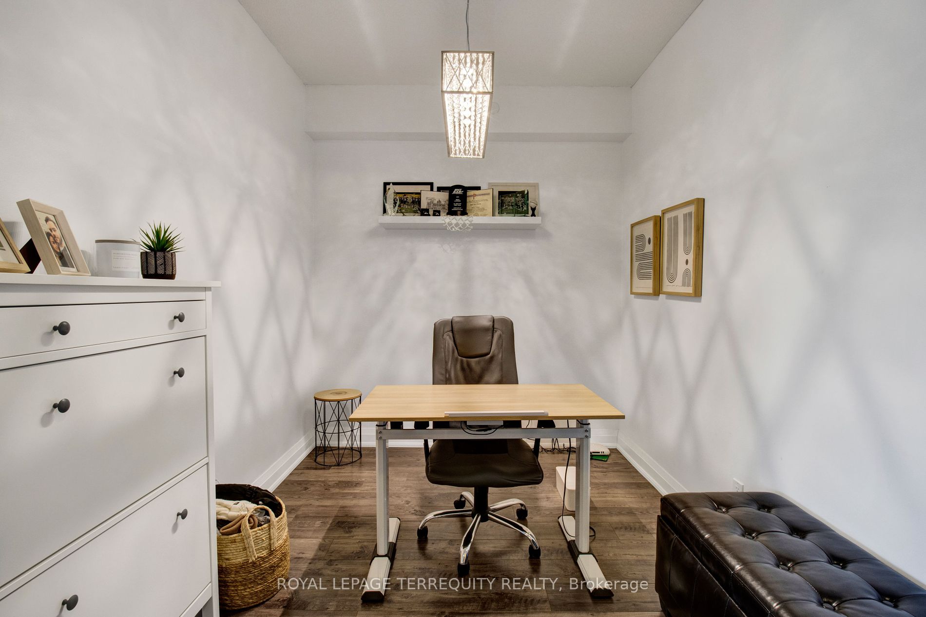 35 Fontenay Crt, #405