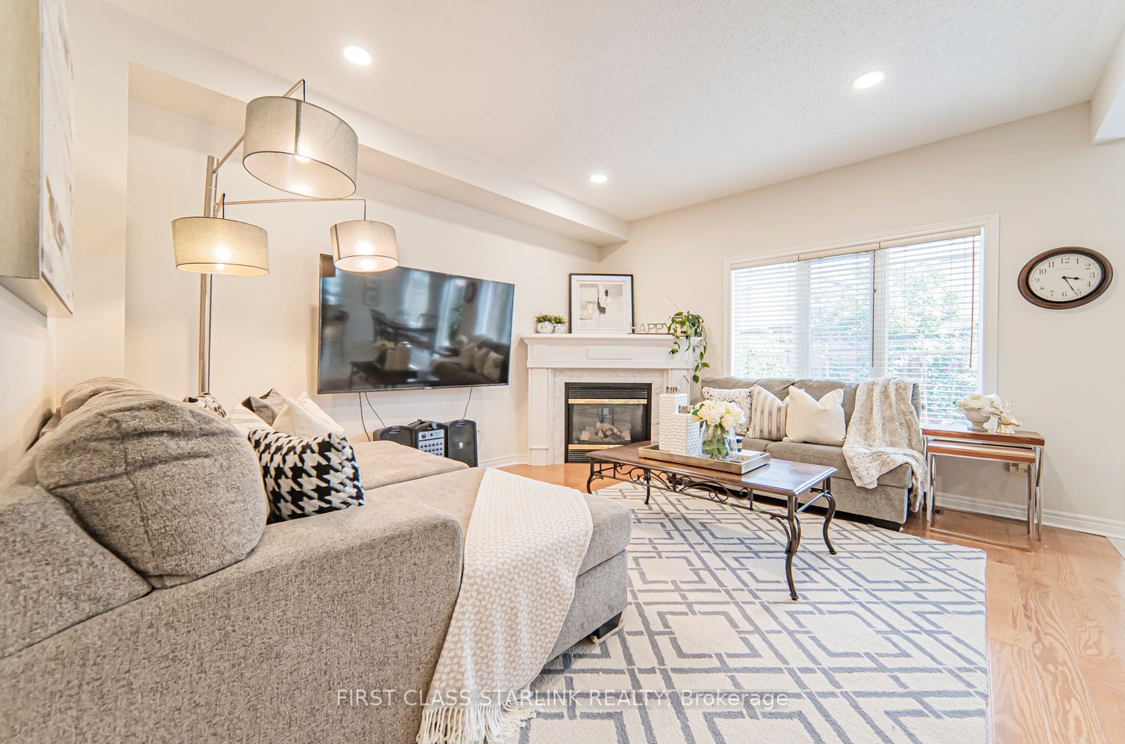 3152 Morning Glory Mews