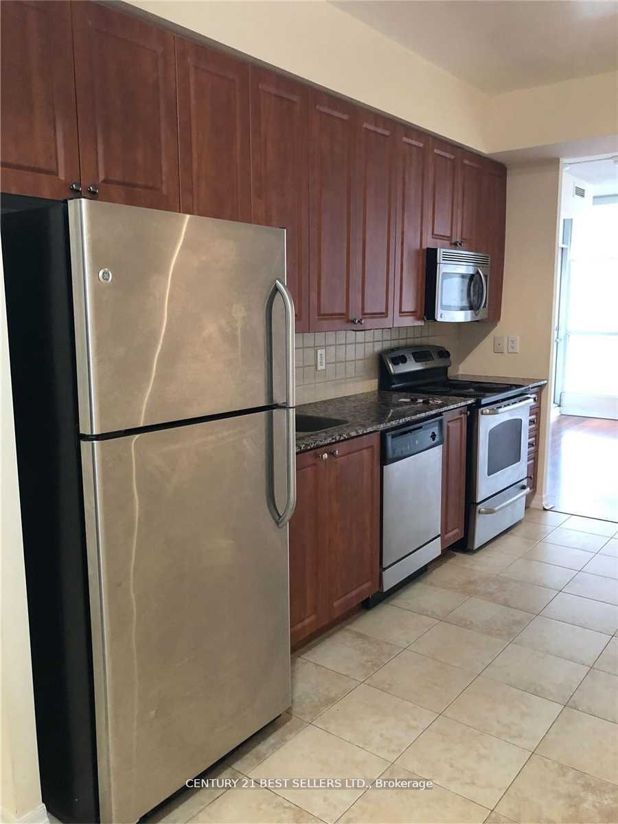 225 Webb Dr, #801