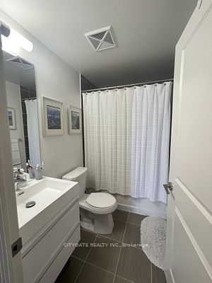17 Zorra St, #1607