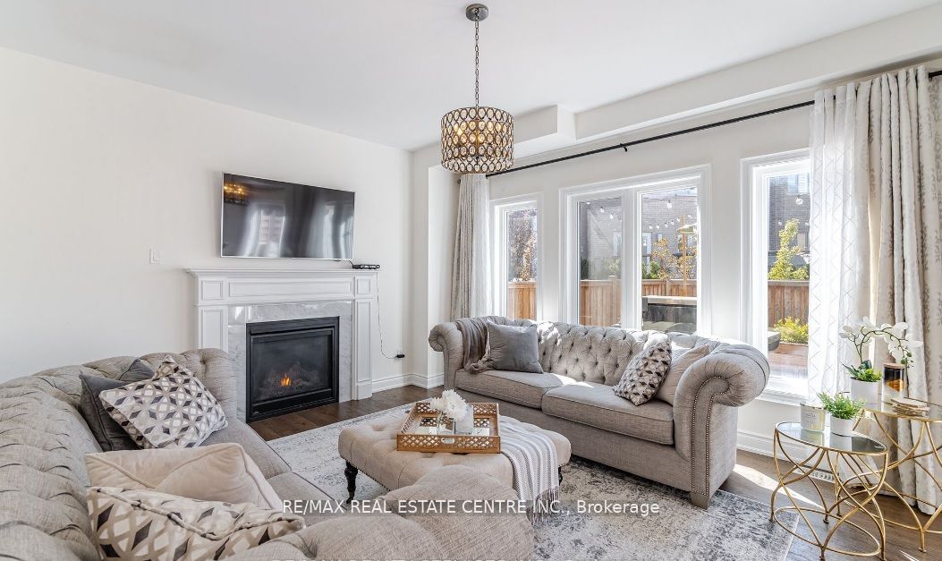17 Prairie Creek Cres