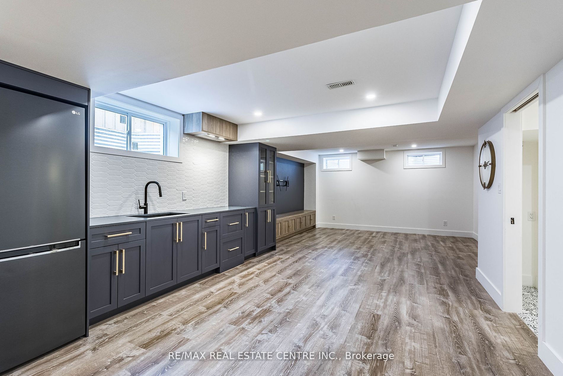 17 Prairie Creek Cres