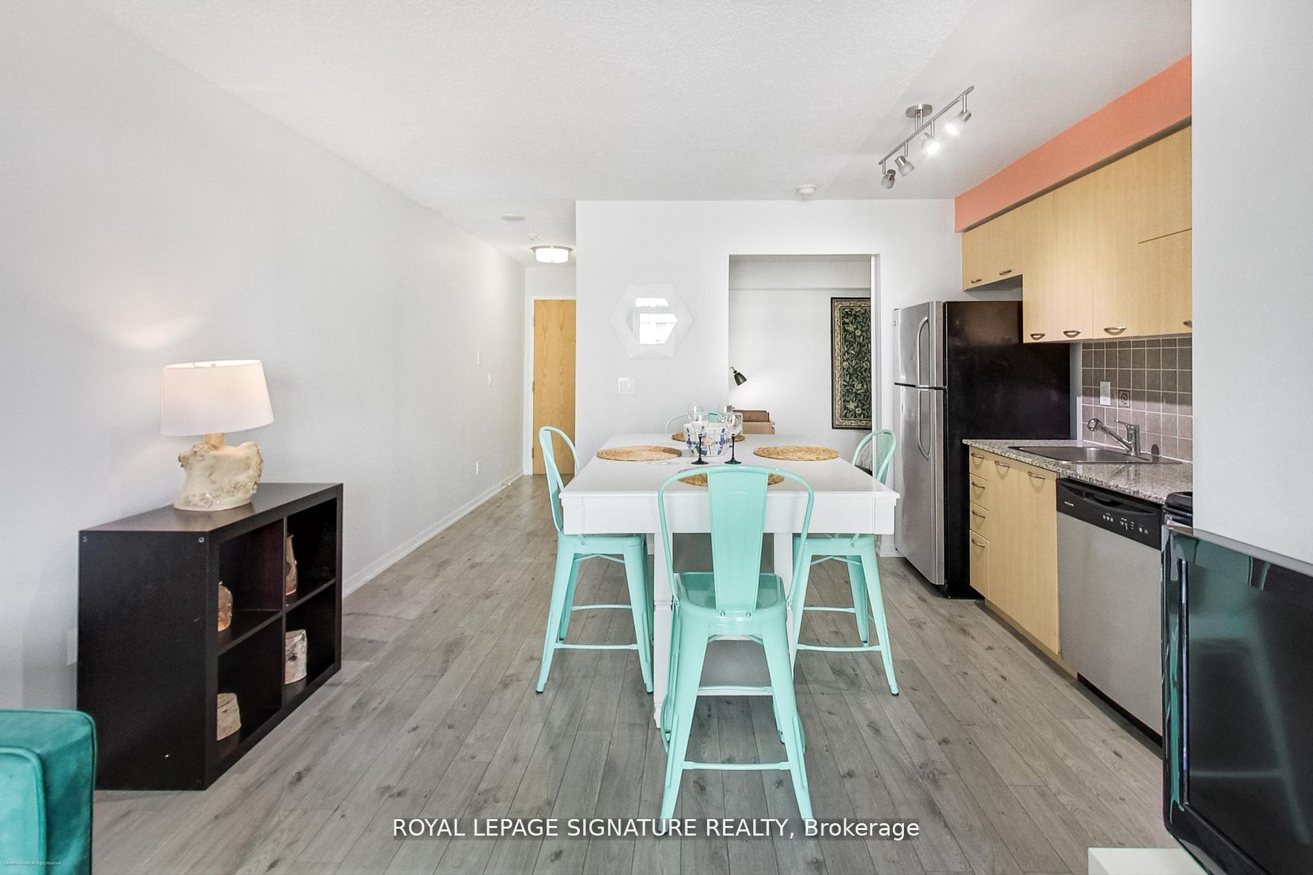 38 Joe Shuster Way, #926