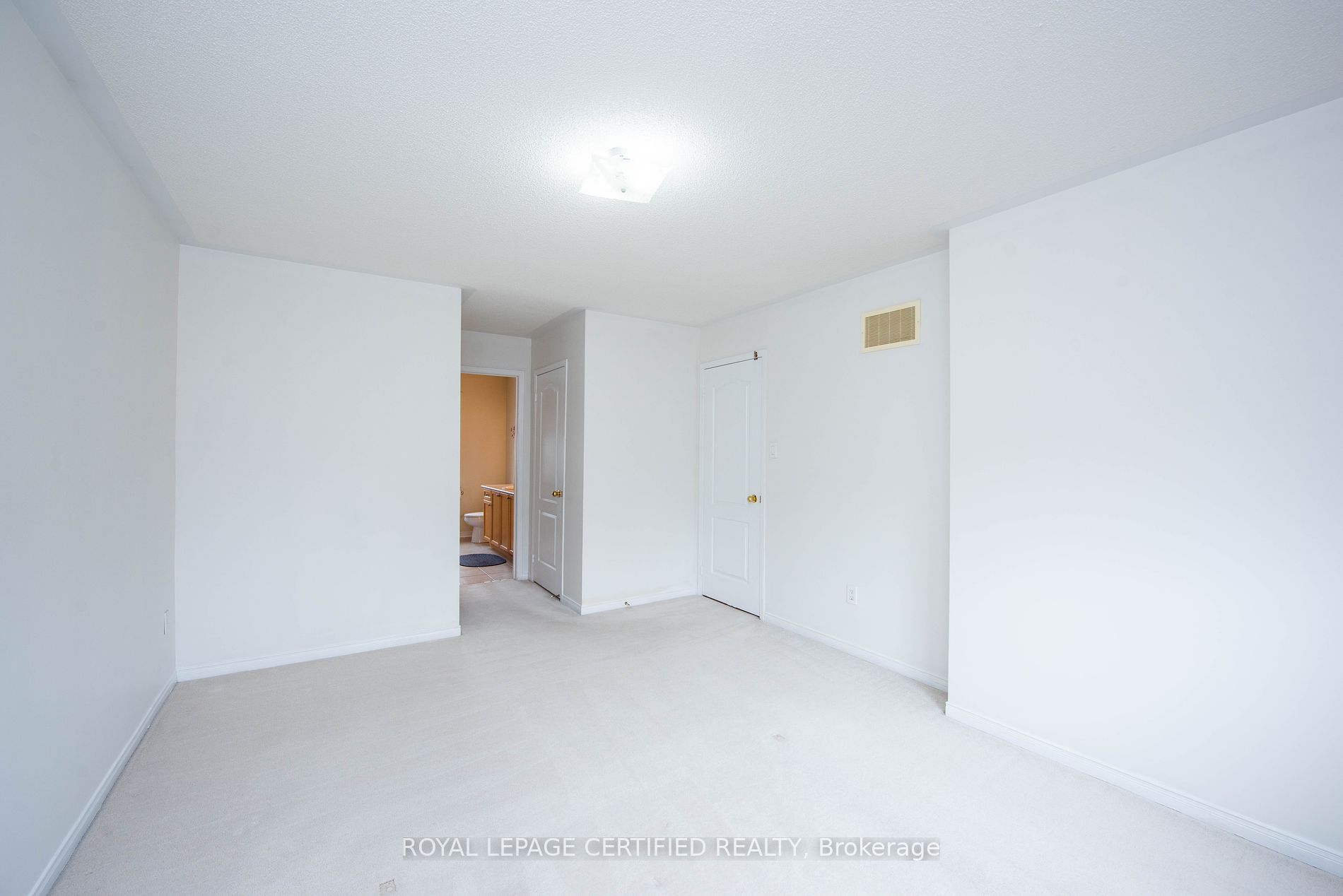 21 Silver Egret Rd