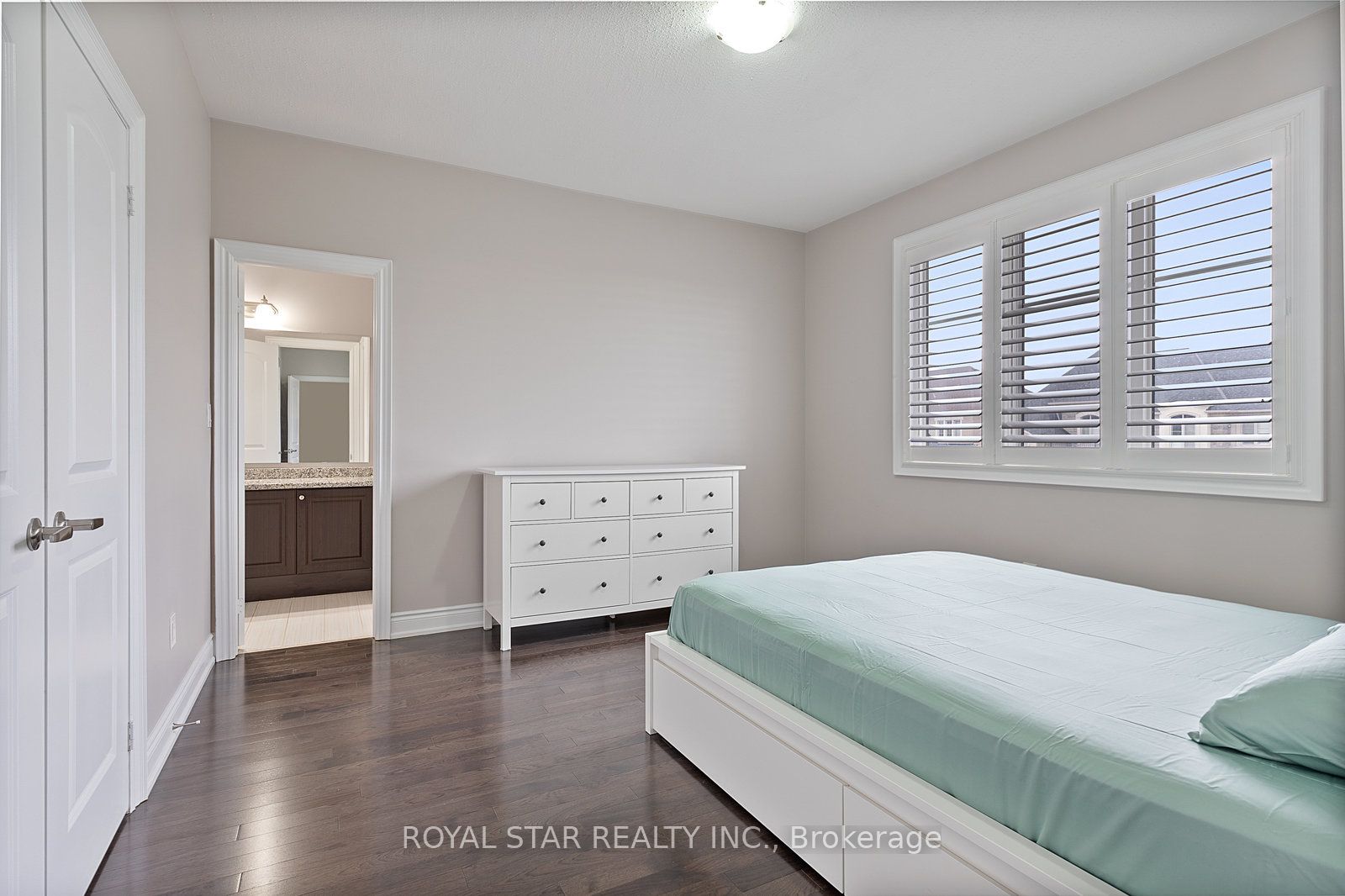 4 Martin Byrne Dr