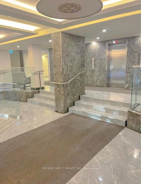 714 The West Mall #903