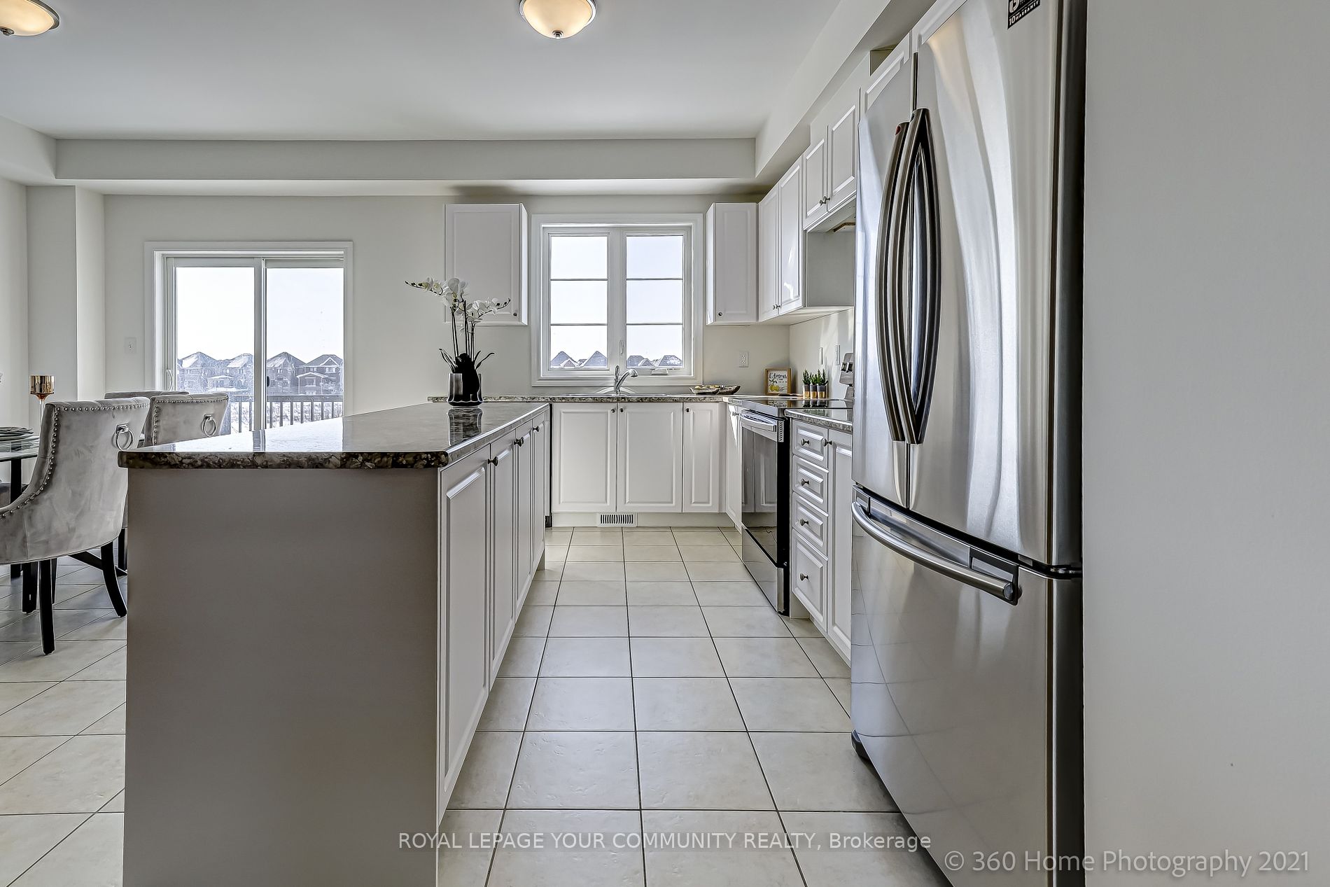 8 Pomarine Way