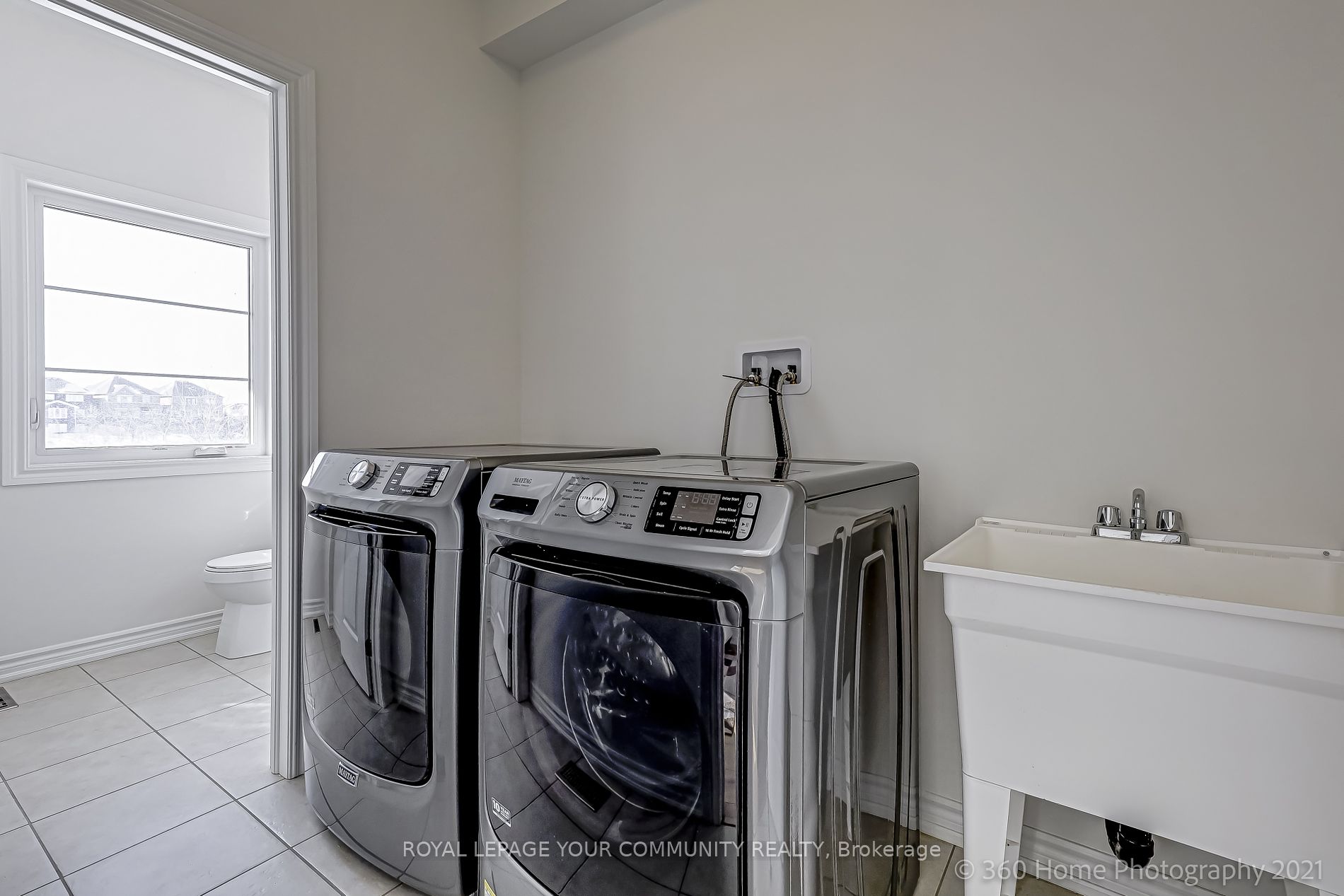 8 Pomarine Way