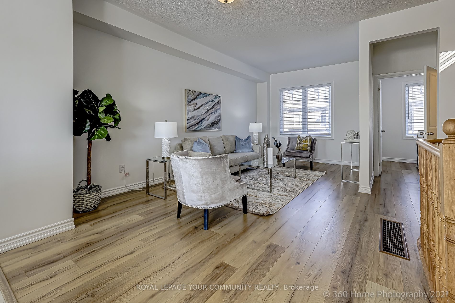 8 Pomarine Way
