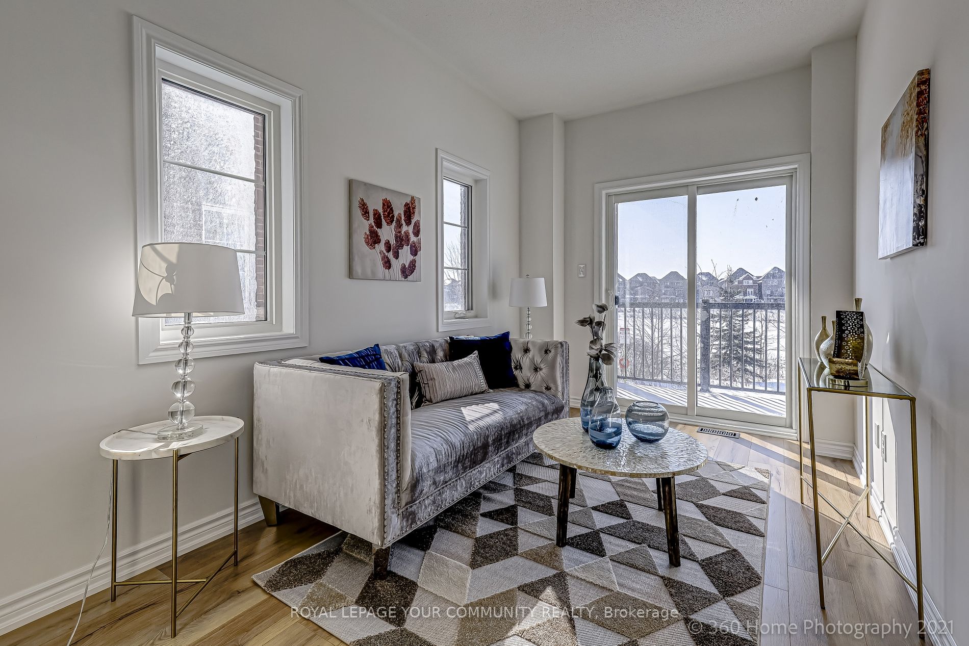 8 Pomarine Way