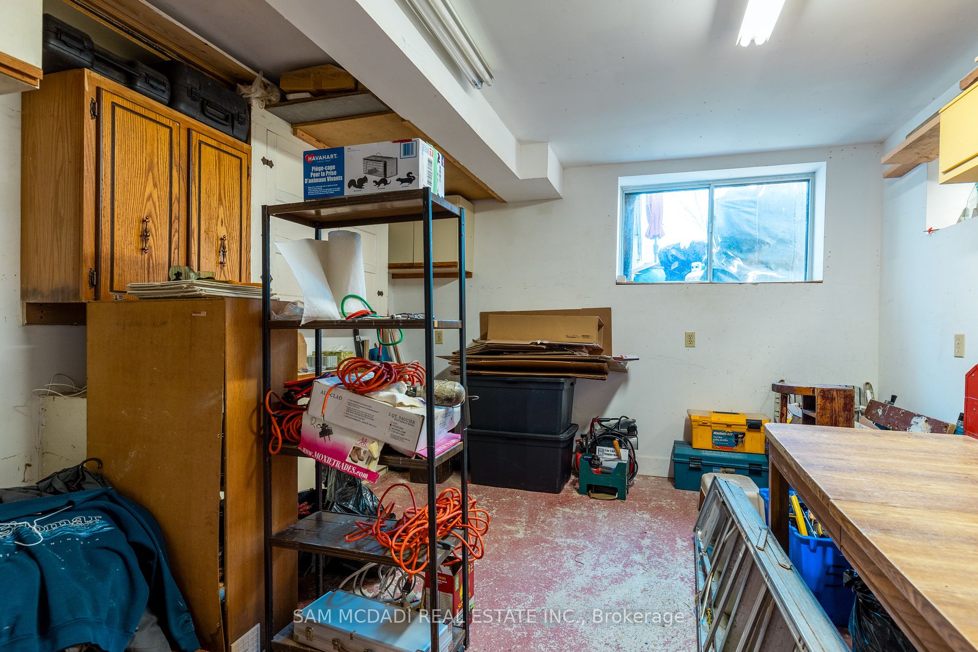 62 Maple Avenue S