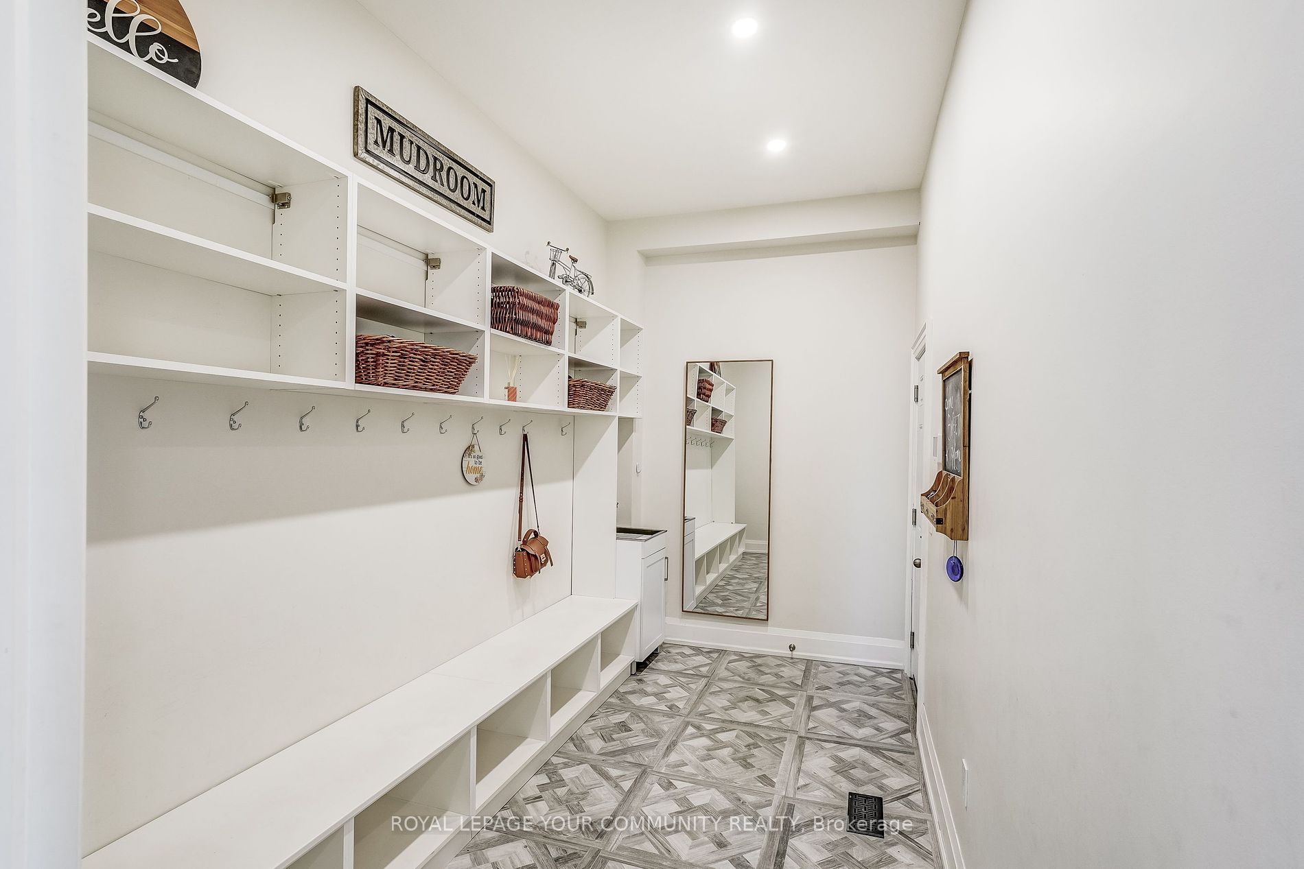31 Chappel Hill Rd