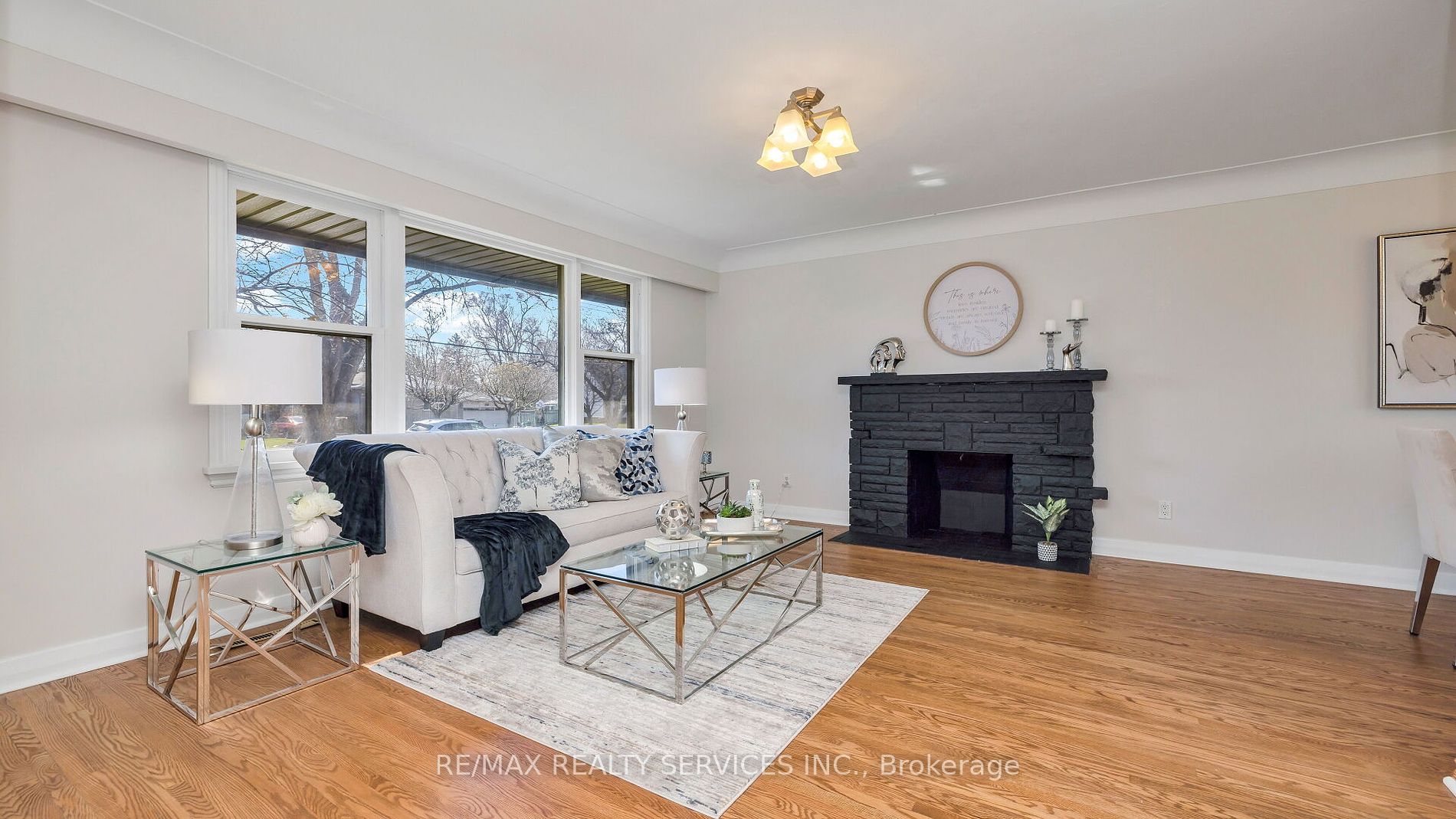 2287 Glenwood School Drive