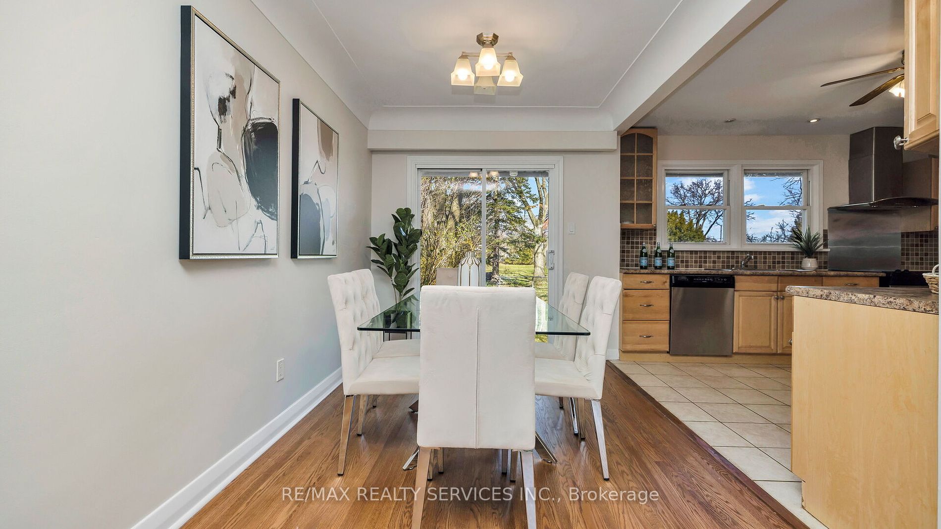 2287 Glenwood School Drive