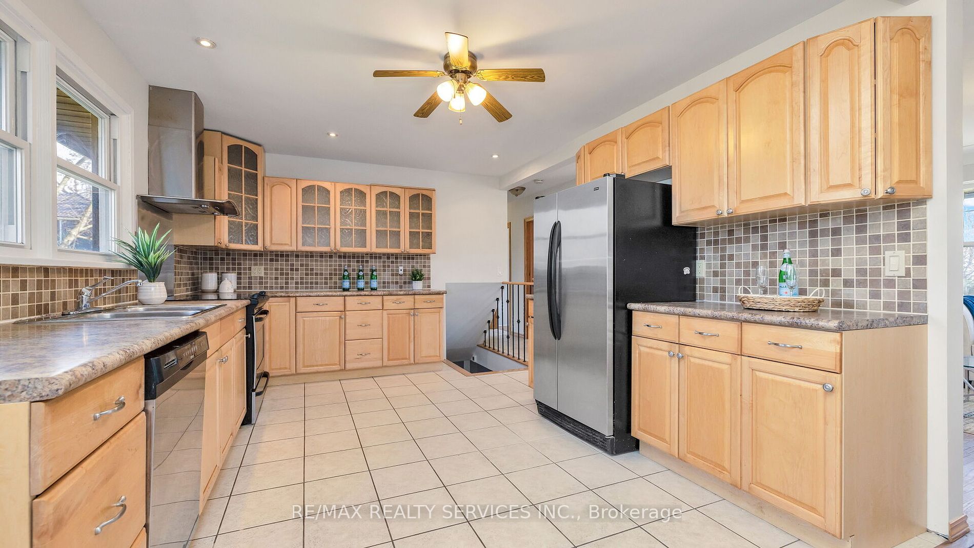 2287 Glenwood School Drive