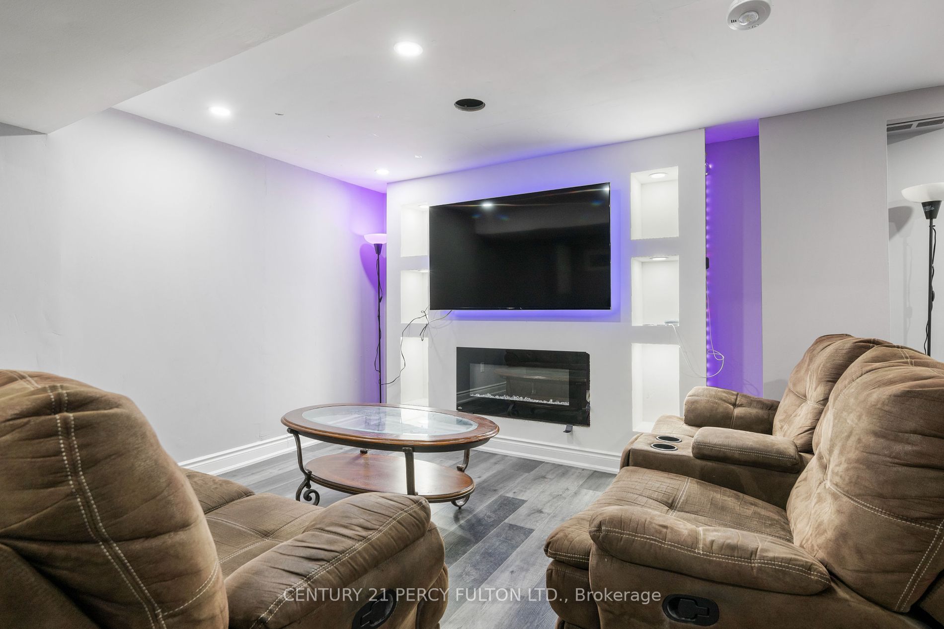 59 Kenninghall Blvd, #2