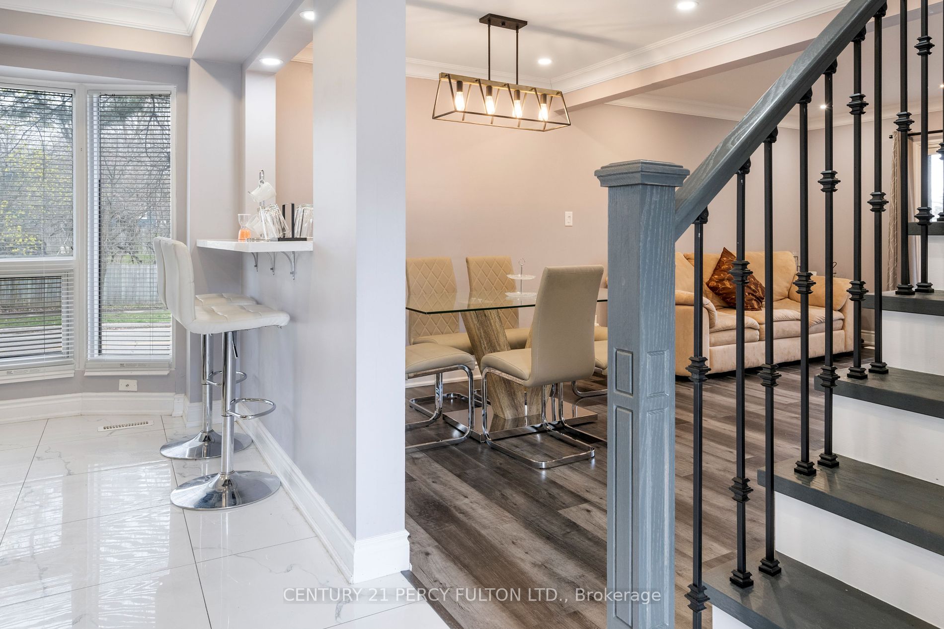 59 Kenninghall Blvd, #2
