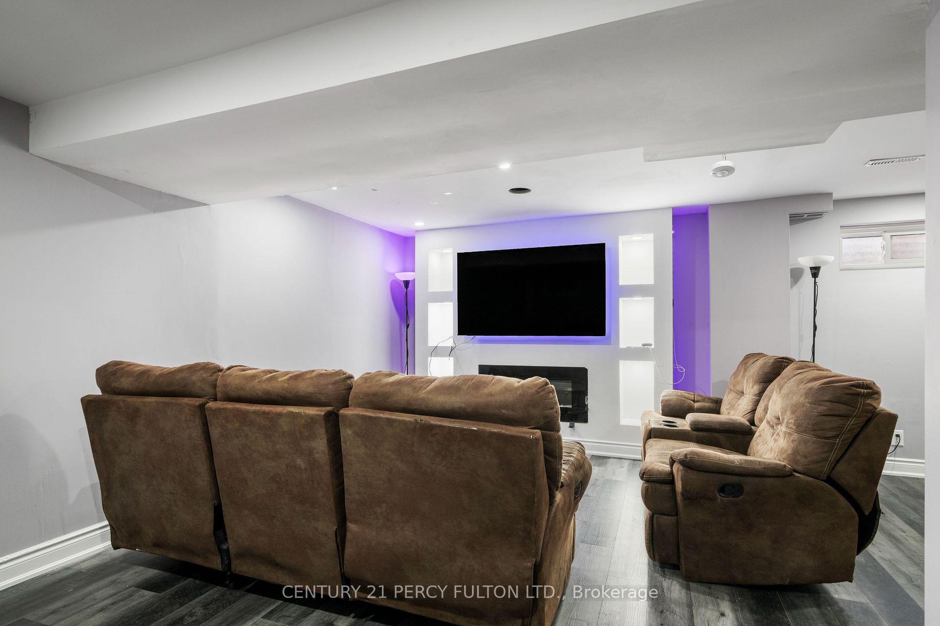 59 Kenninghall Blvd, #2