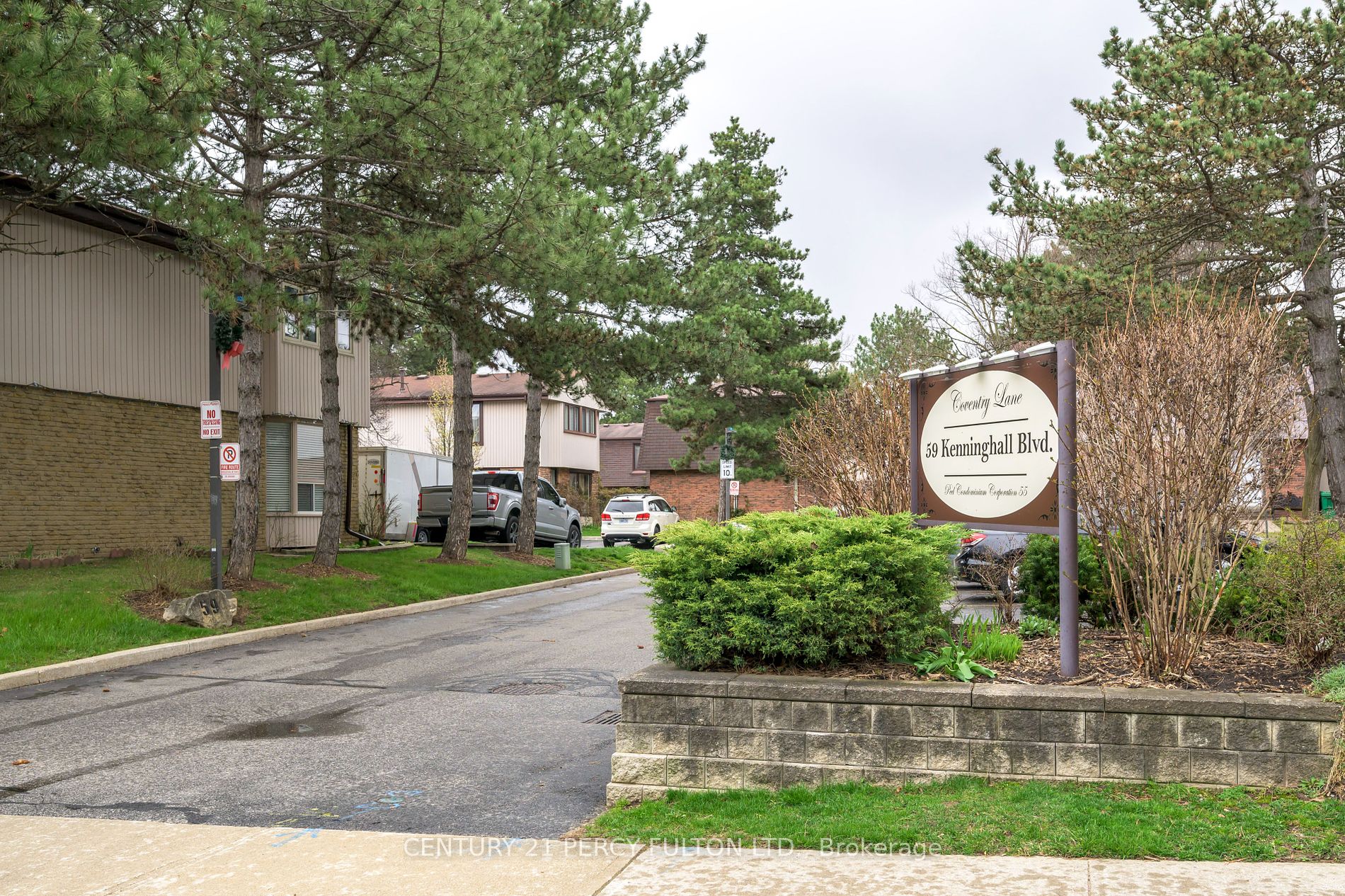 59 Kenninghall Blvd, #2