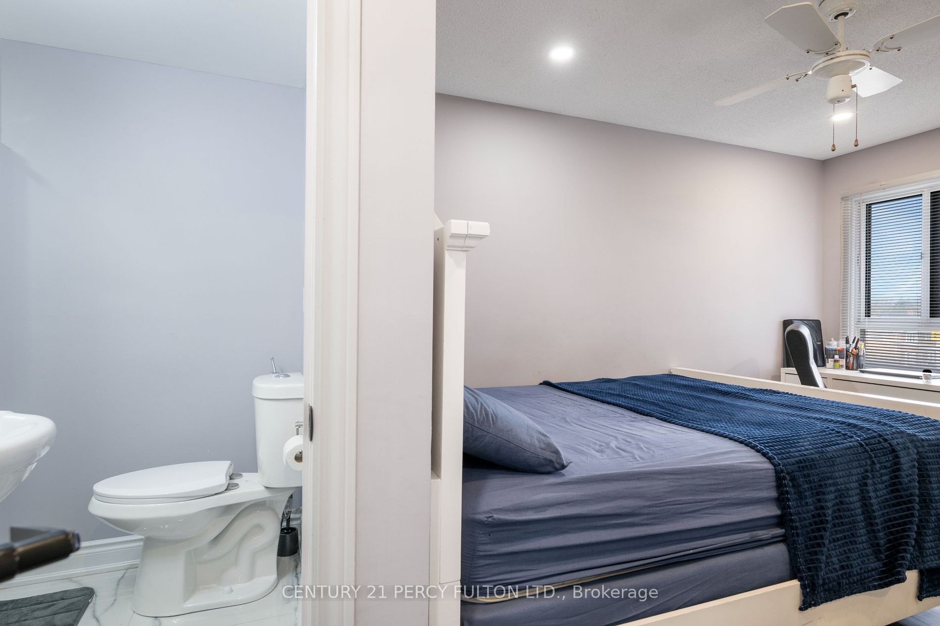 59 Kenninghall Blvd, #2