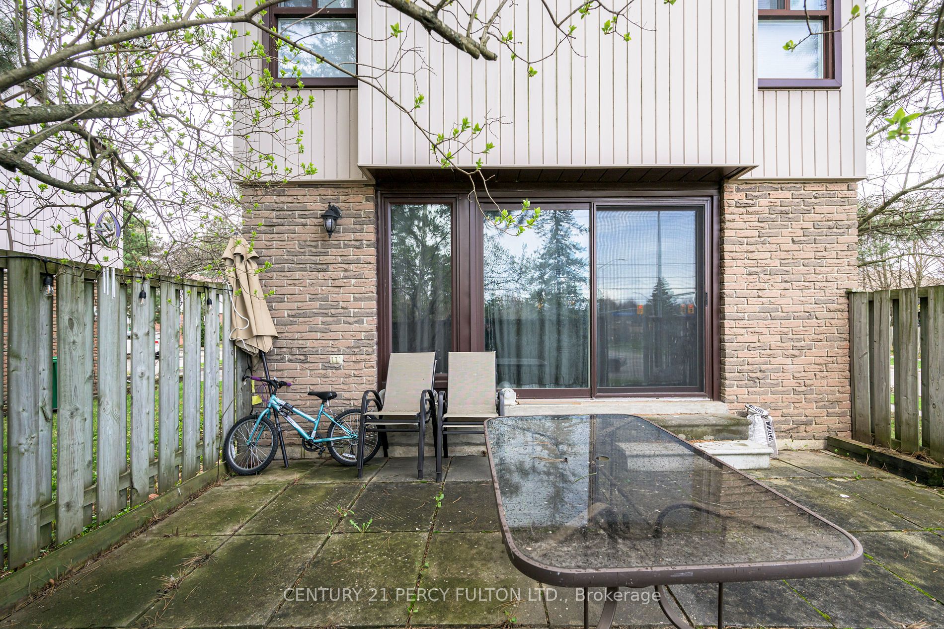 59 Kenninghall Blvd, #2