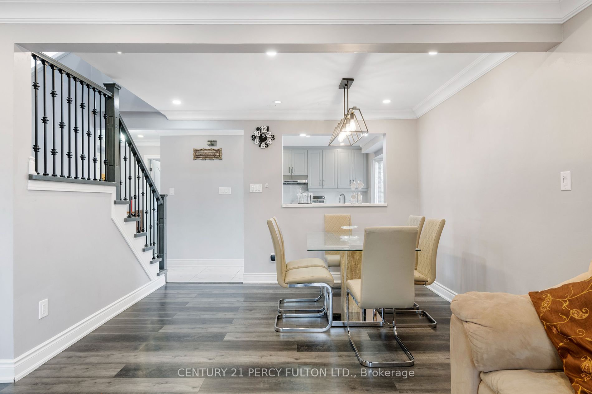 59 Kenninghall Blvd, #2