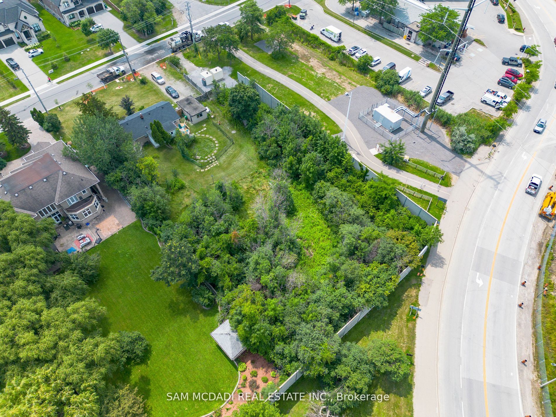 1561 Indian Grove