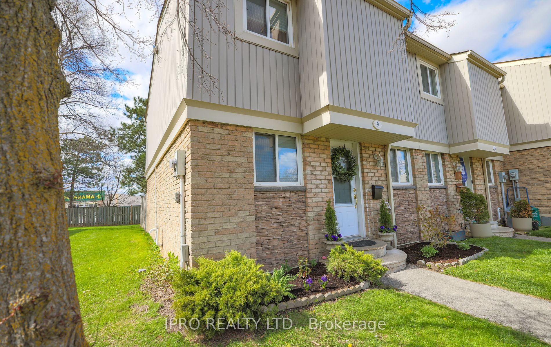 561 Childs Dr, #9
