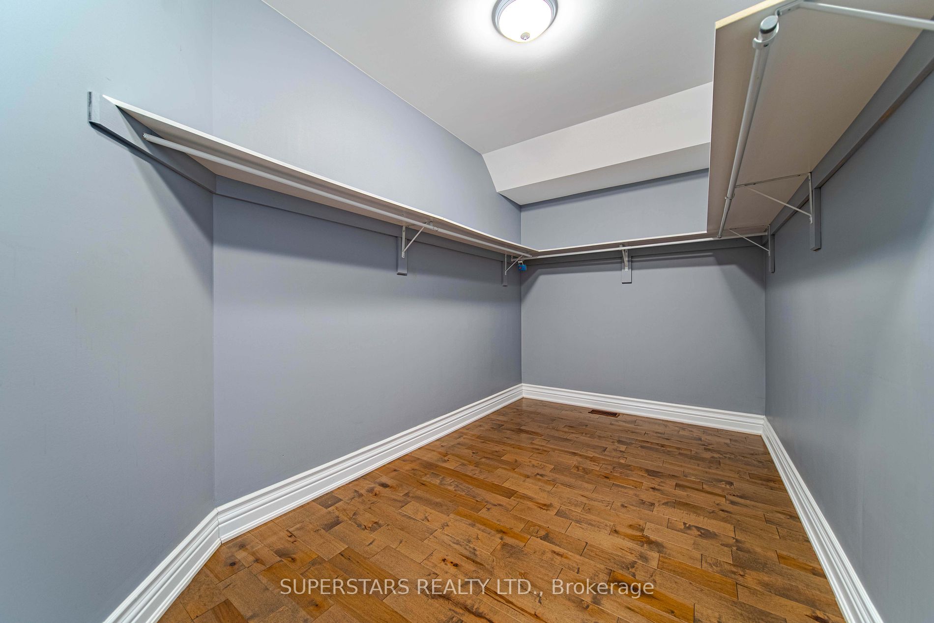 3043 Weston Road