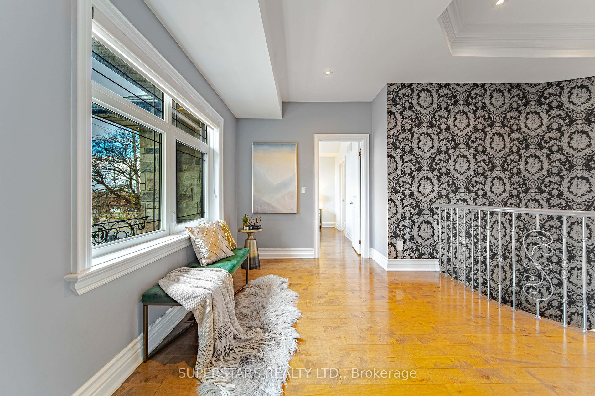 3043 Weston Road