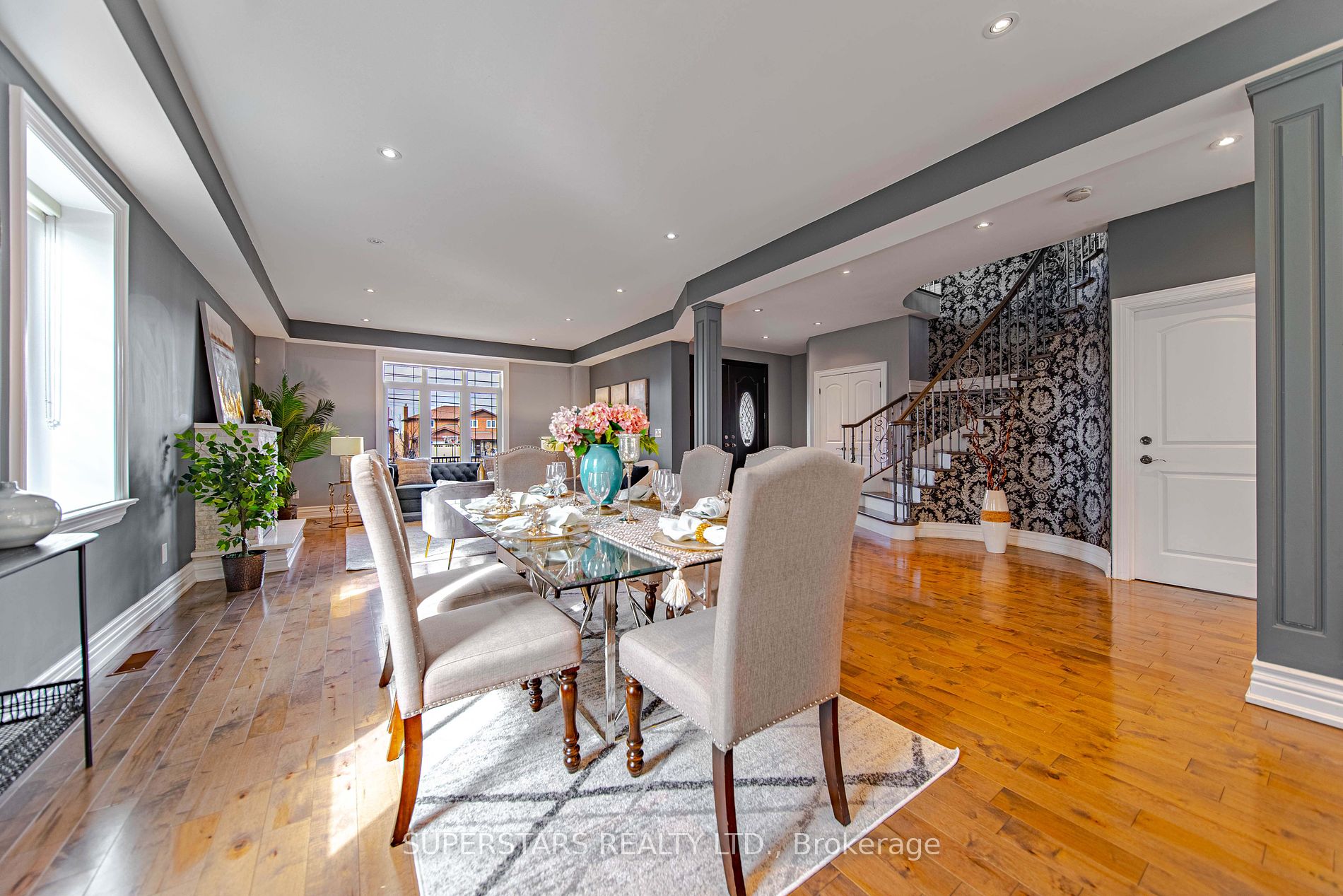 3043 Weston Road