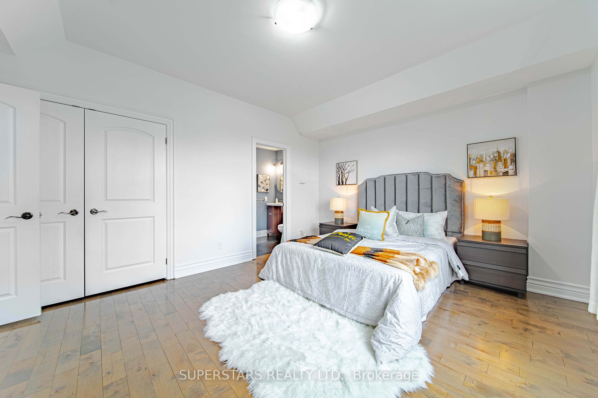 3043 Weston Road