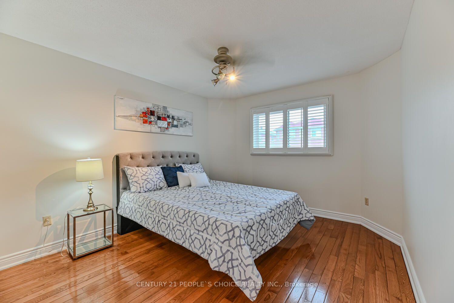 3384 Dovetail Mews