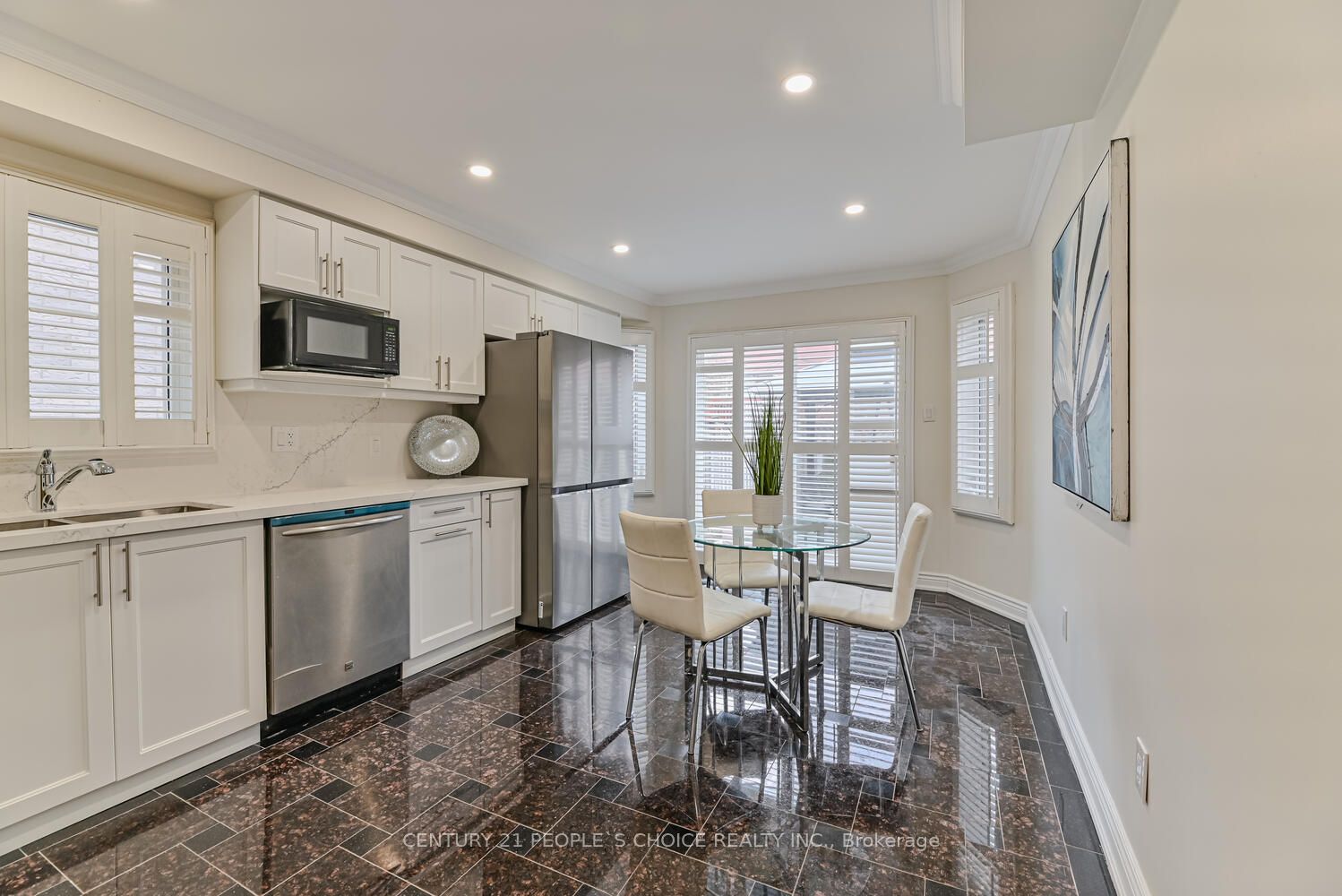 3384 Dovetail Mews