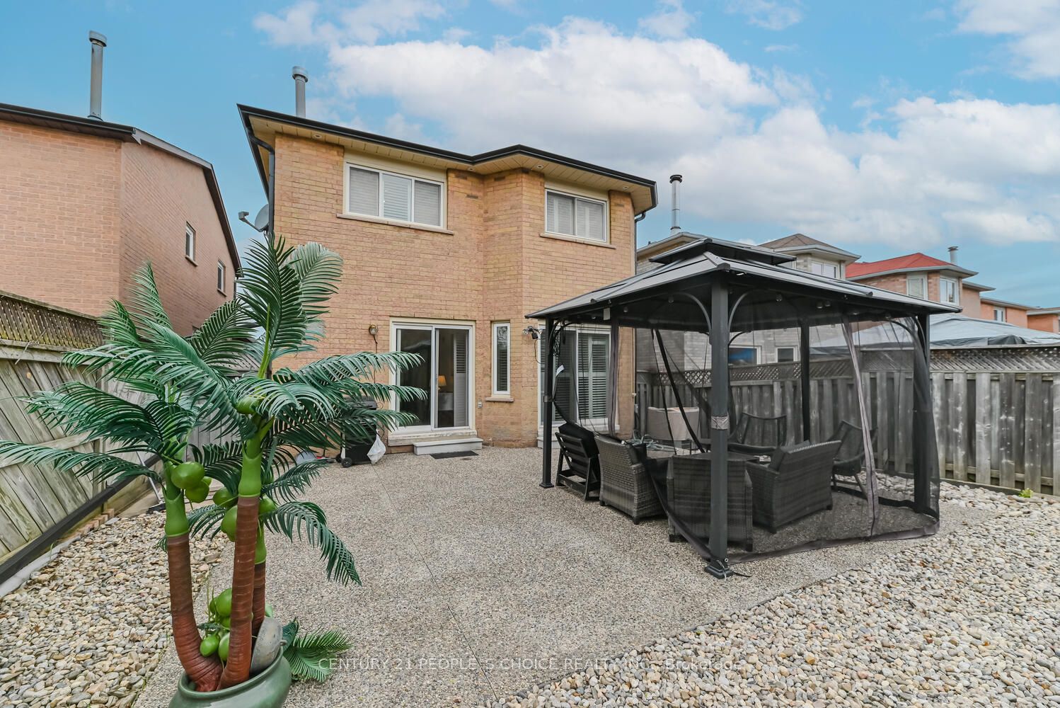 3384 Dovetail Mews