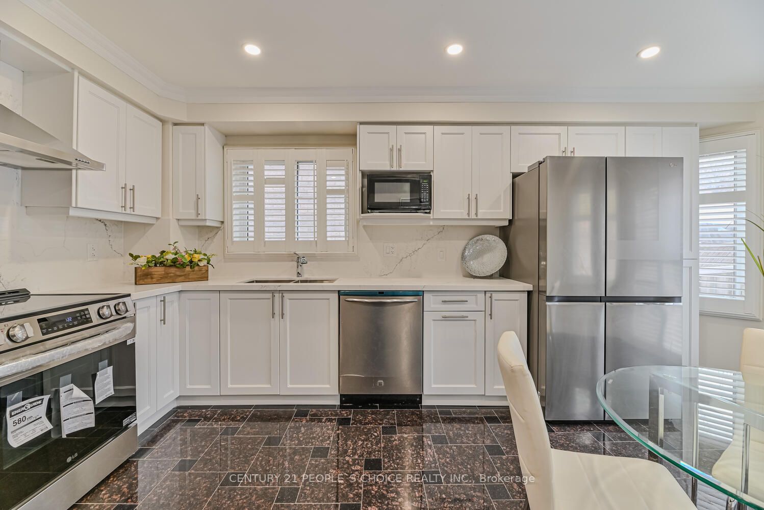 3384 Dovetail Mews