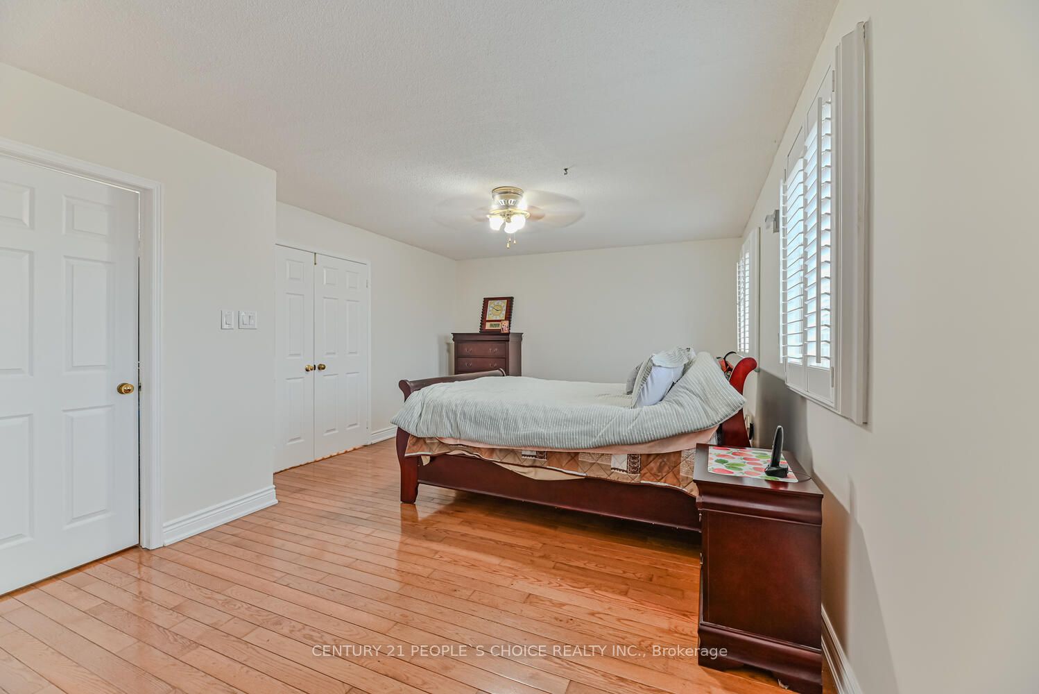 3384 Dovetail Mews