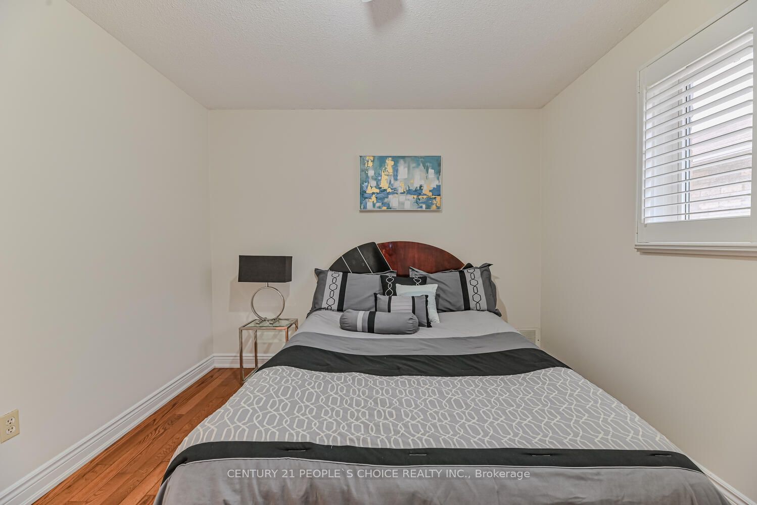 3384 Dovetail Mews