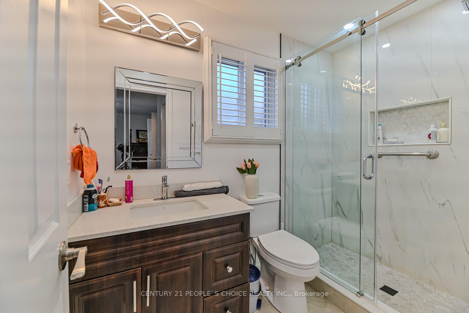 3384 Dovetail Mews