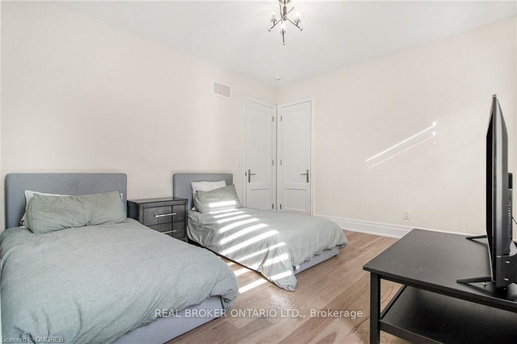 2337 Charles Cornwall Rd