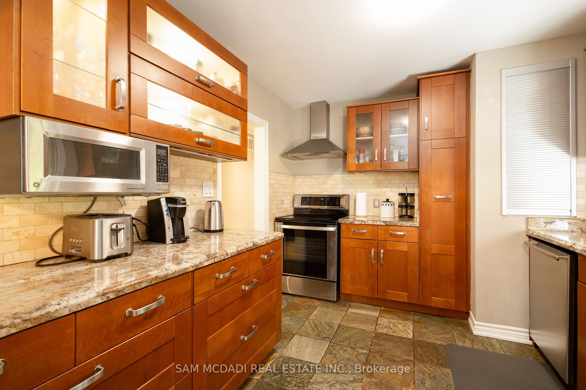 1142 Garden Rd