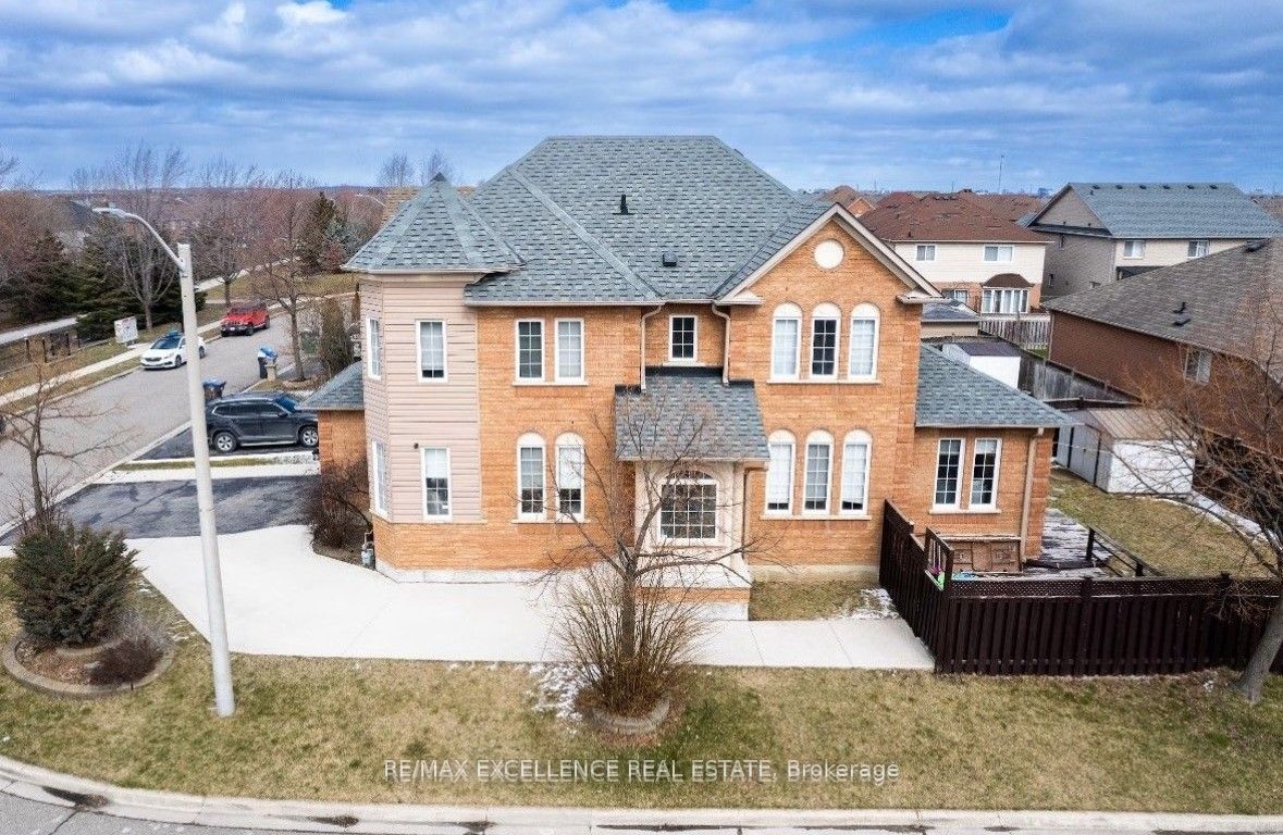 41 Fallstar Cres