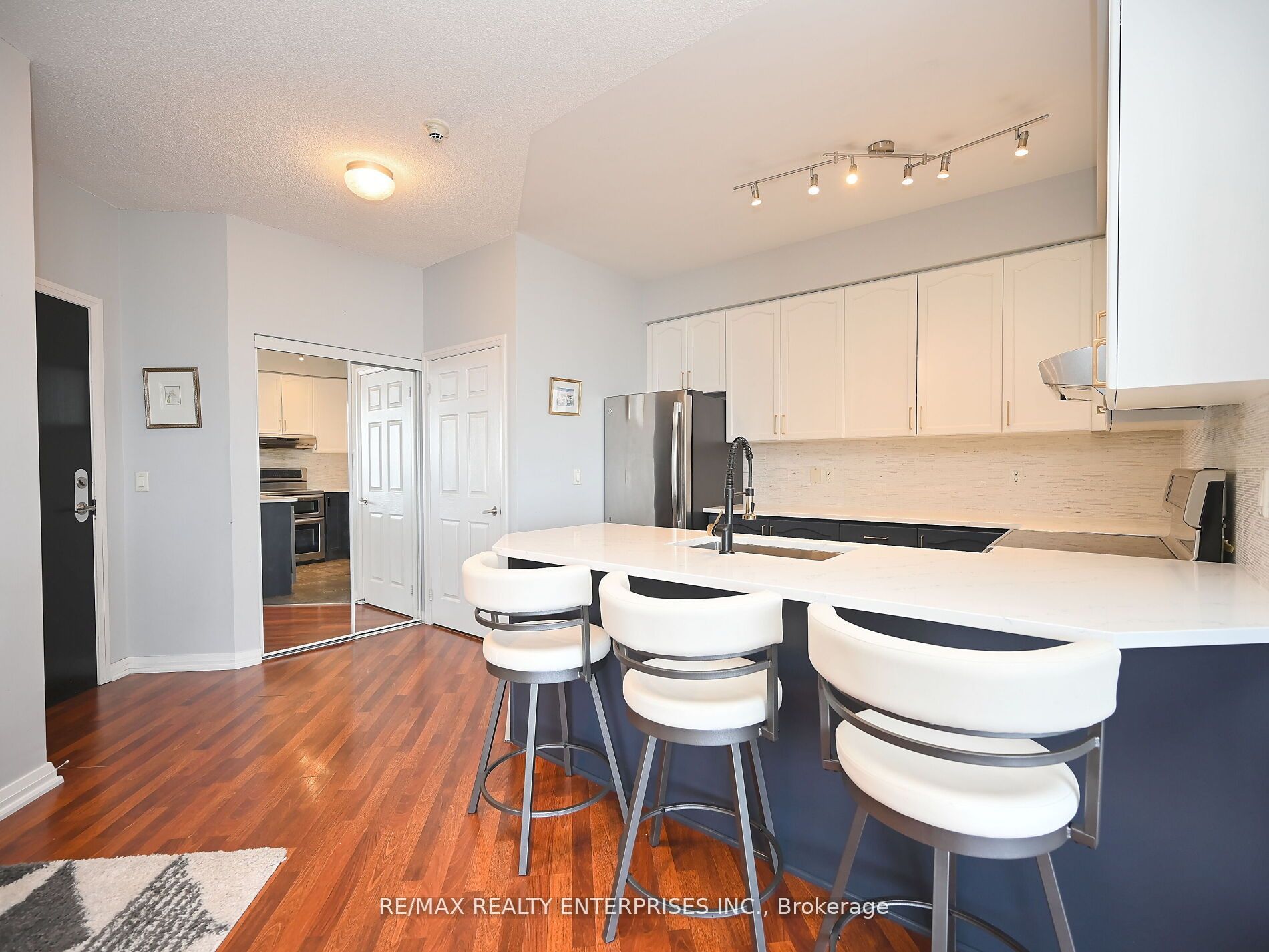 220 Forum Dr, #Ph 101