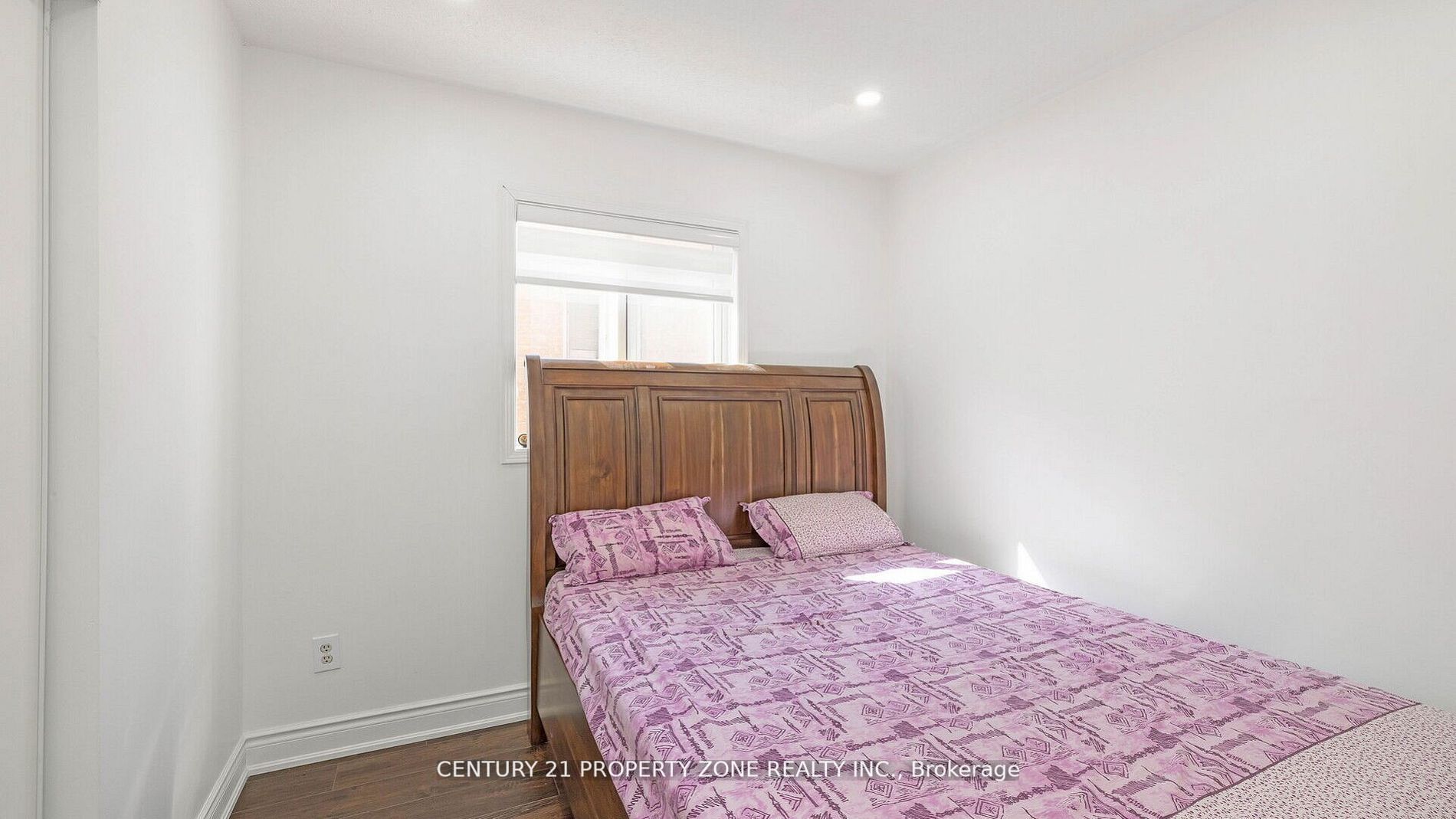27 Coachwhip Road