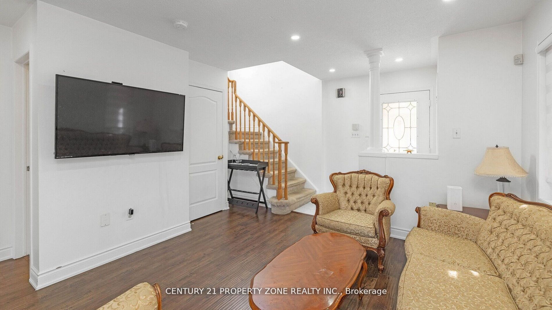 27 Coachwhip Road