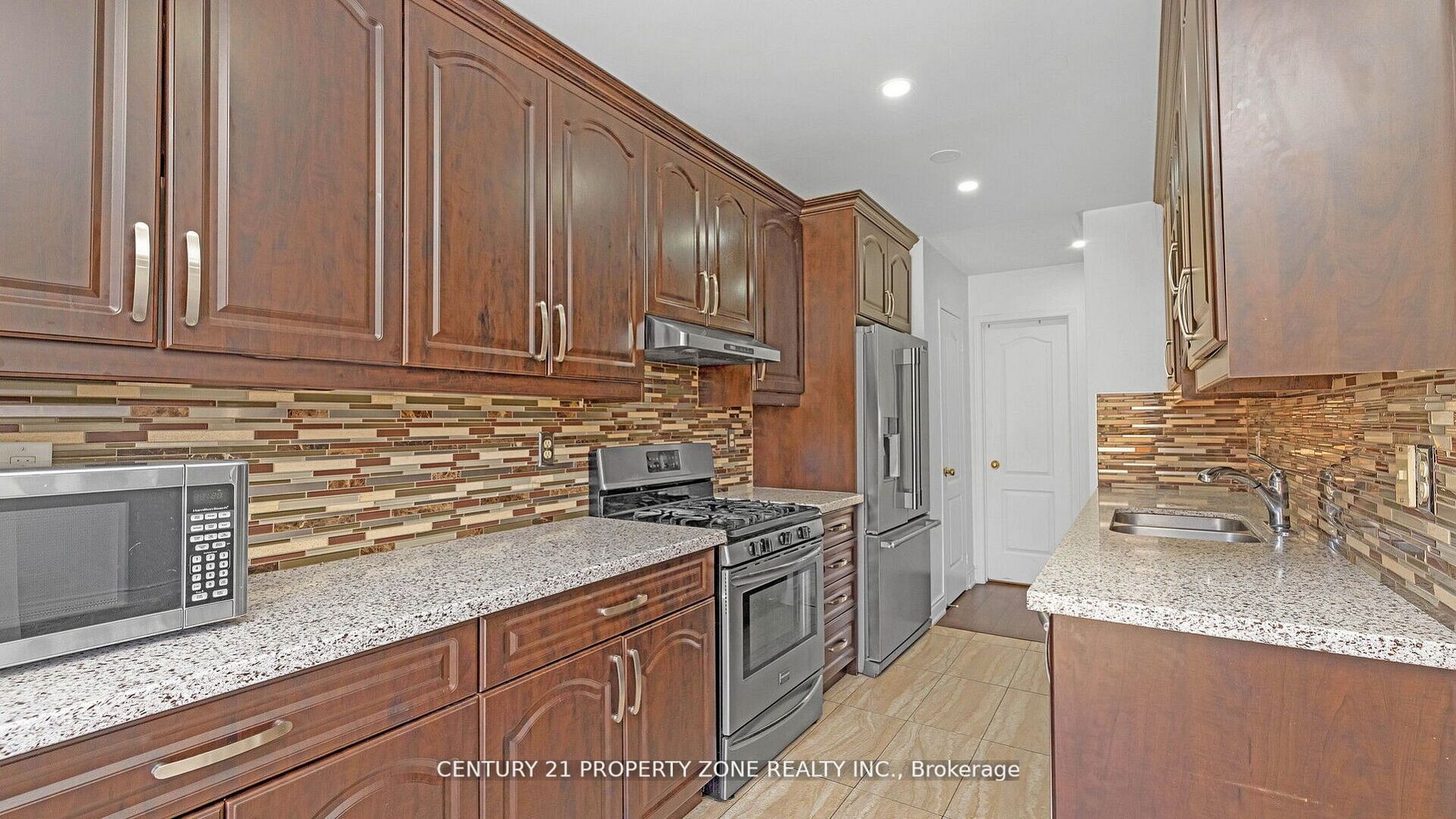 27 Coachwhip Road