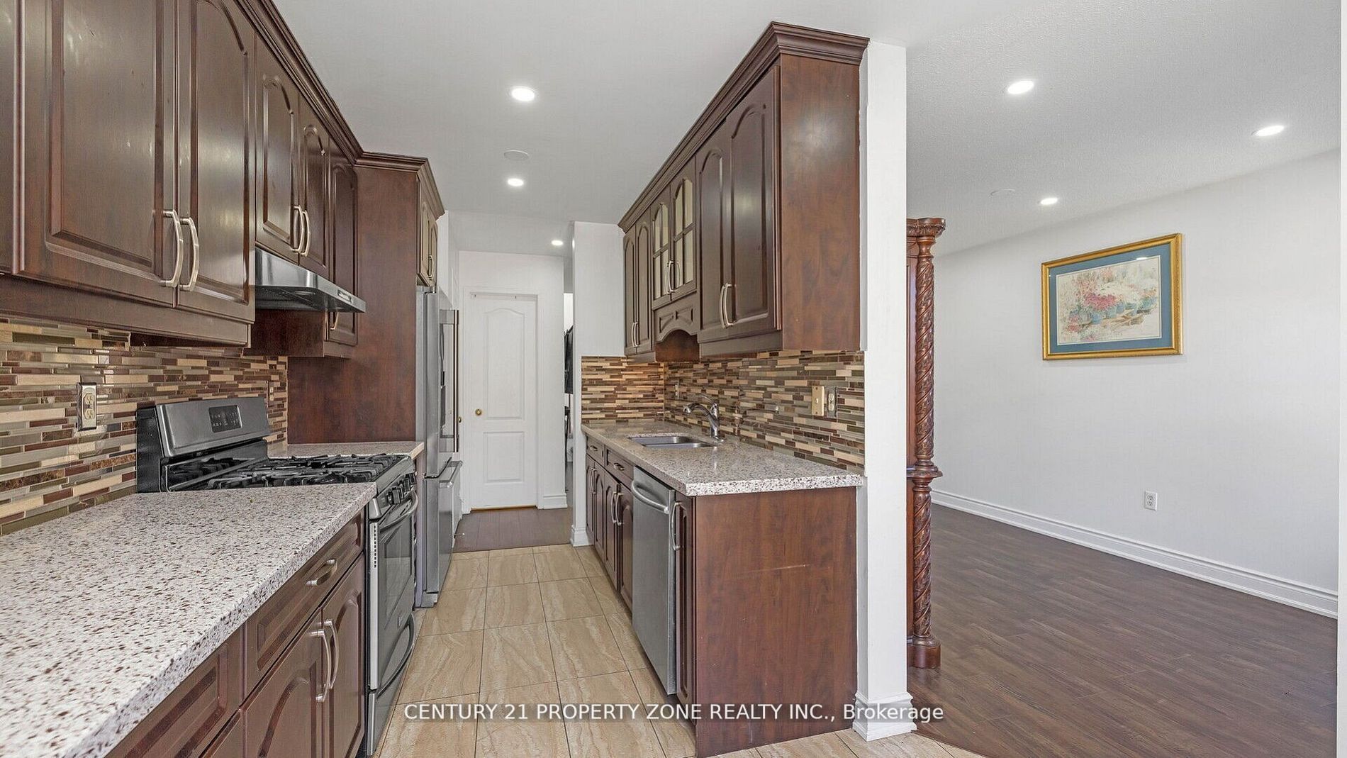 27 Coachwhip Road