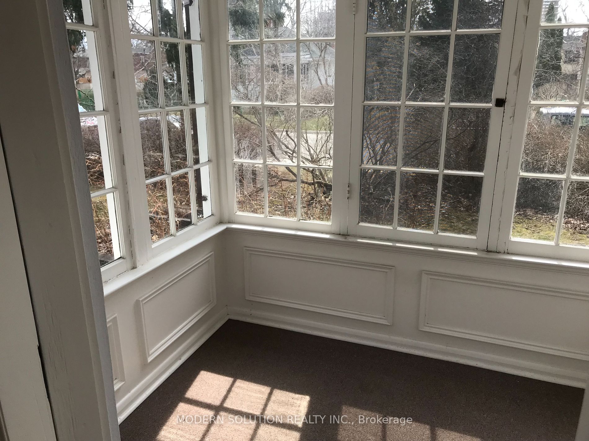 28 Forest Avenue