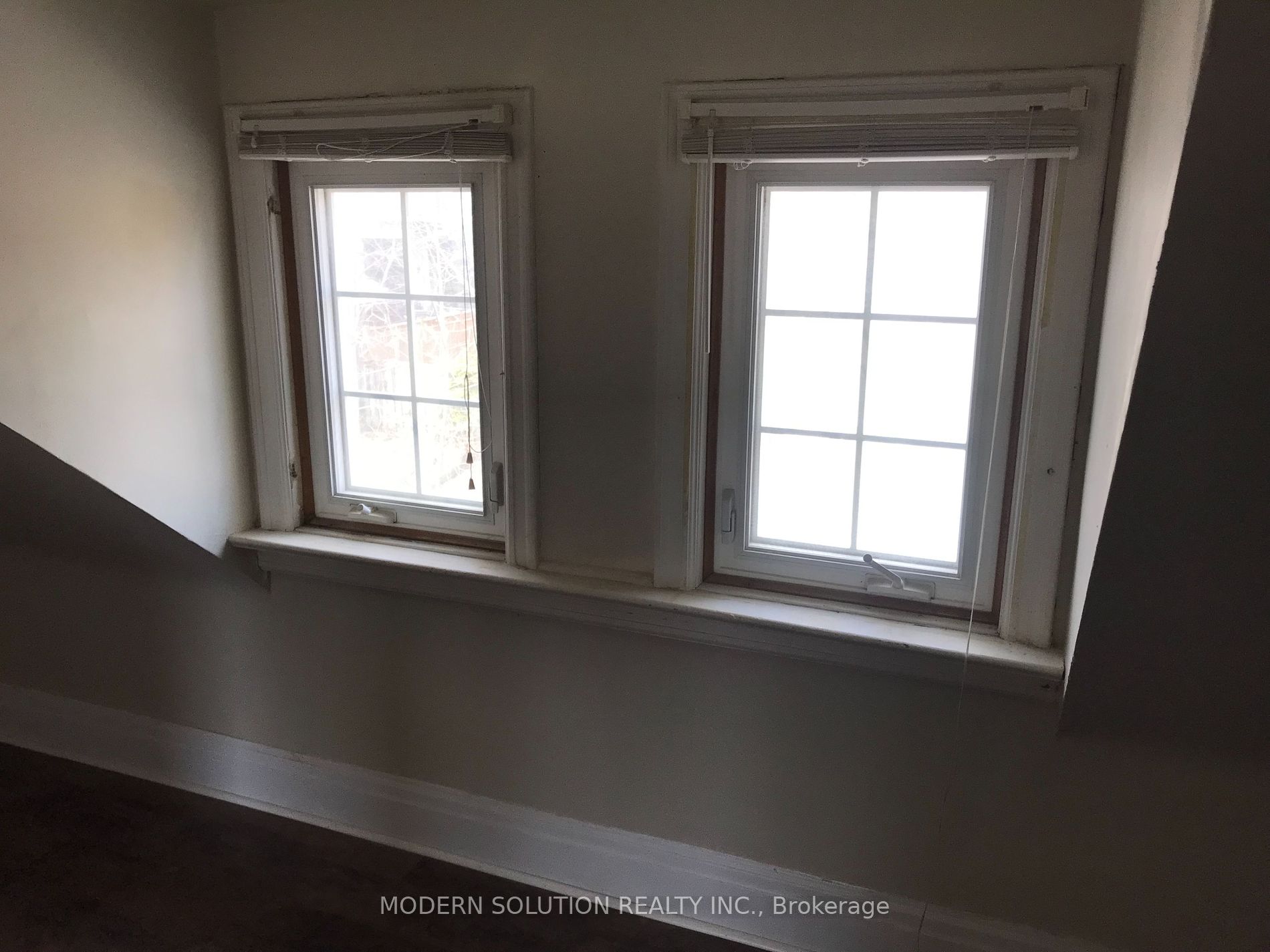 28 Forest Avenue
